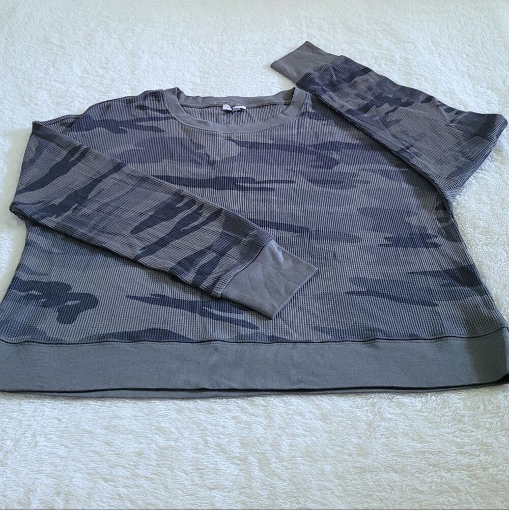 Splendid👍 Cropped Waffle🧇 Knit Camouflage🪖 Sweater - NWT - Picture 13 of 15